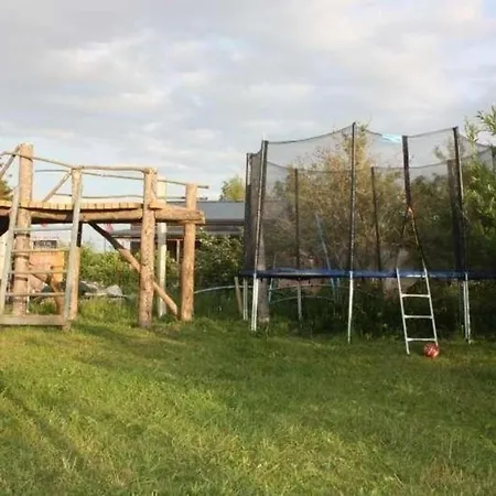 Moderne Mit Grosser Terrasse, Trampolin, Am Wasser Apartmán *